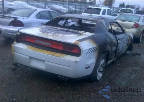 2013 Dodge Challenger Sxt z USA, uszkodzony, nr VIN 2C3CDYAG1DH718934